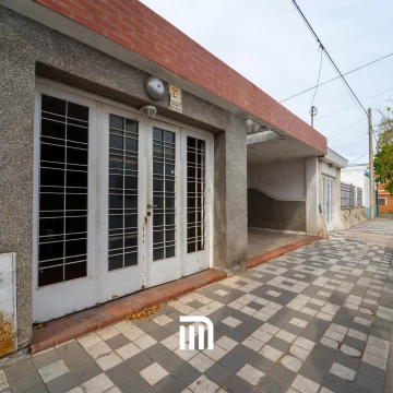 Se Vende Lote / Casa para Reciclar en Barrio San Martin
