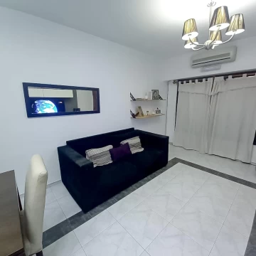 Venta PH 3 ambientes con jardin, parrilla y cochera en Castelar Norte.