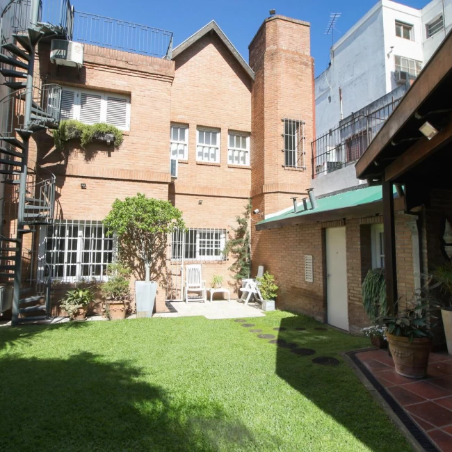Casa  5 ambientes en Villa Devoto venta