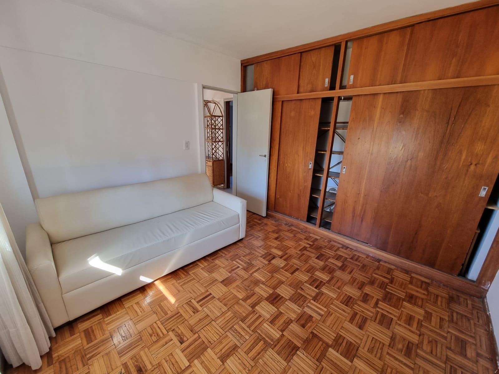 Dormitorio frente s/b