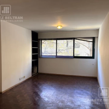 Departamento en venta. Av. Velez Sarsfield, frente a Patio Olmos