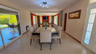 Casa en Venta, Barrio Privado Aguadas, Funes, 3 dormitorios premium c/amenities!