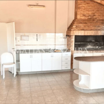 3 ambientes con quincho y cochera - Haedo Residencial