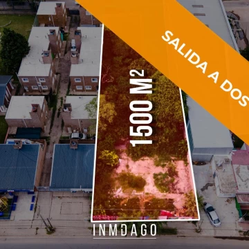 Terreno en Venta con facil acceso desde ambas calles principales de Los Boulevares