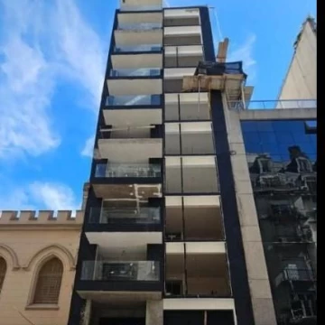 VENTA | 2 Ambientes con Amplio Patio – Recoleta
