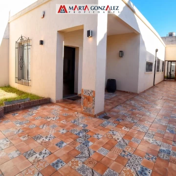 Casa 4 ambientes venta Ramos Mejia