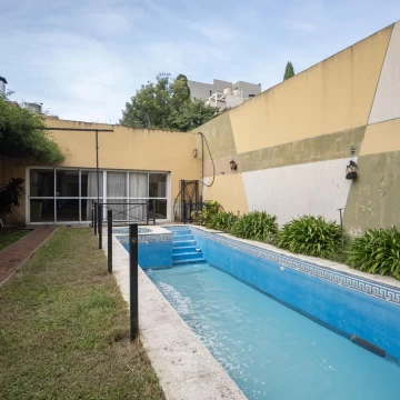 VENTA CASA CON PARQUE, PILETA, QUINCHO, Lanús Oeste