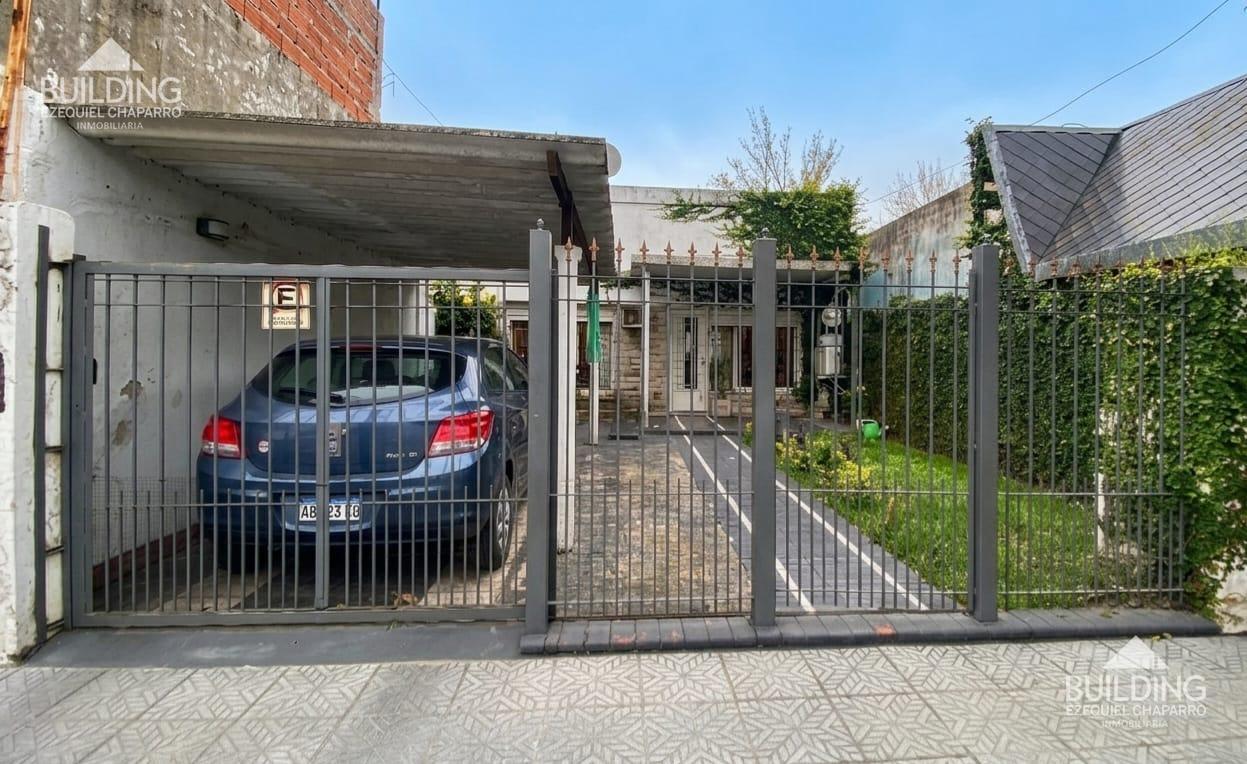 CASA  CALLE 13 ENTRE 164 Y 165  BERISSO