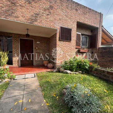 Casa en venta Castelar 4 ambientes