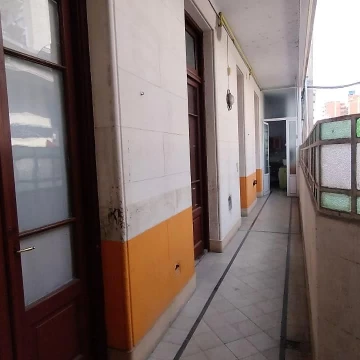 Venta de Departamento 5 ambientes en Balvanera. IDEAL INVERSION