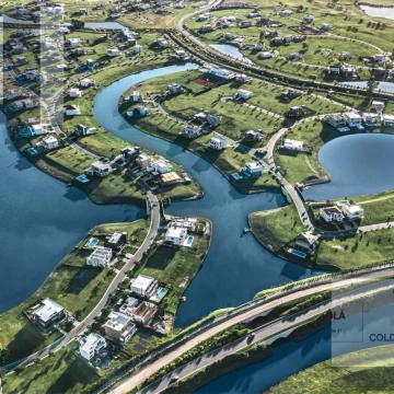 Terreno en Puertos del Lago, barrio Amarras - Escobar.