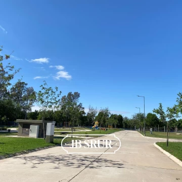 Lotes continuos en venta apto dúplex en Campo Chico