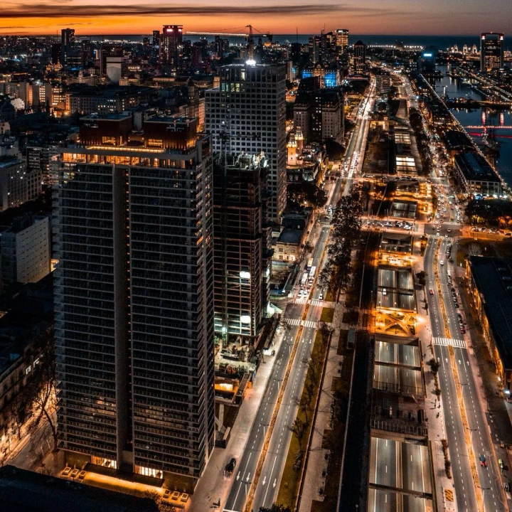 Venta 2 ambientes en Quartier del Bajo – Piso 5, vista abierta y amenities de lujo