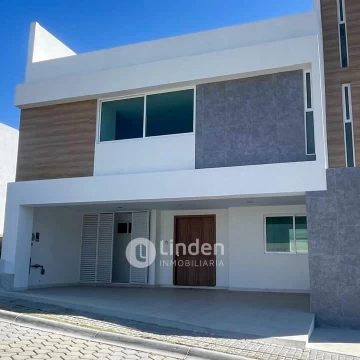 CASA EN VENTA EN PARQUE ANAHUAC, LOMAS DE ANGELÓPOLIS III, PUEBLA.