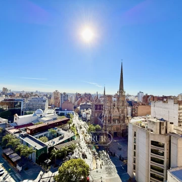 Departamento en Venta en Nueva Córdoba de 3 Dormitorios con Balcón y Vistas