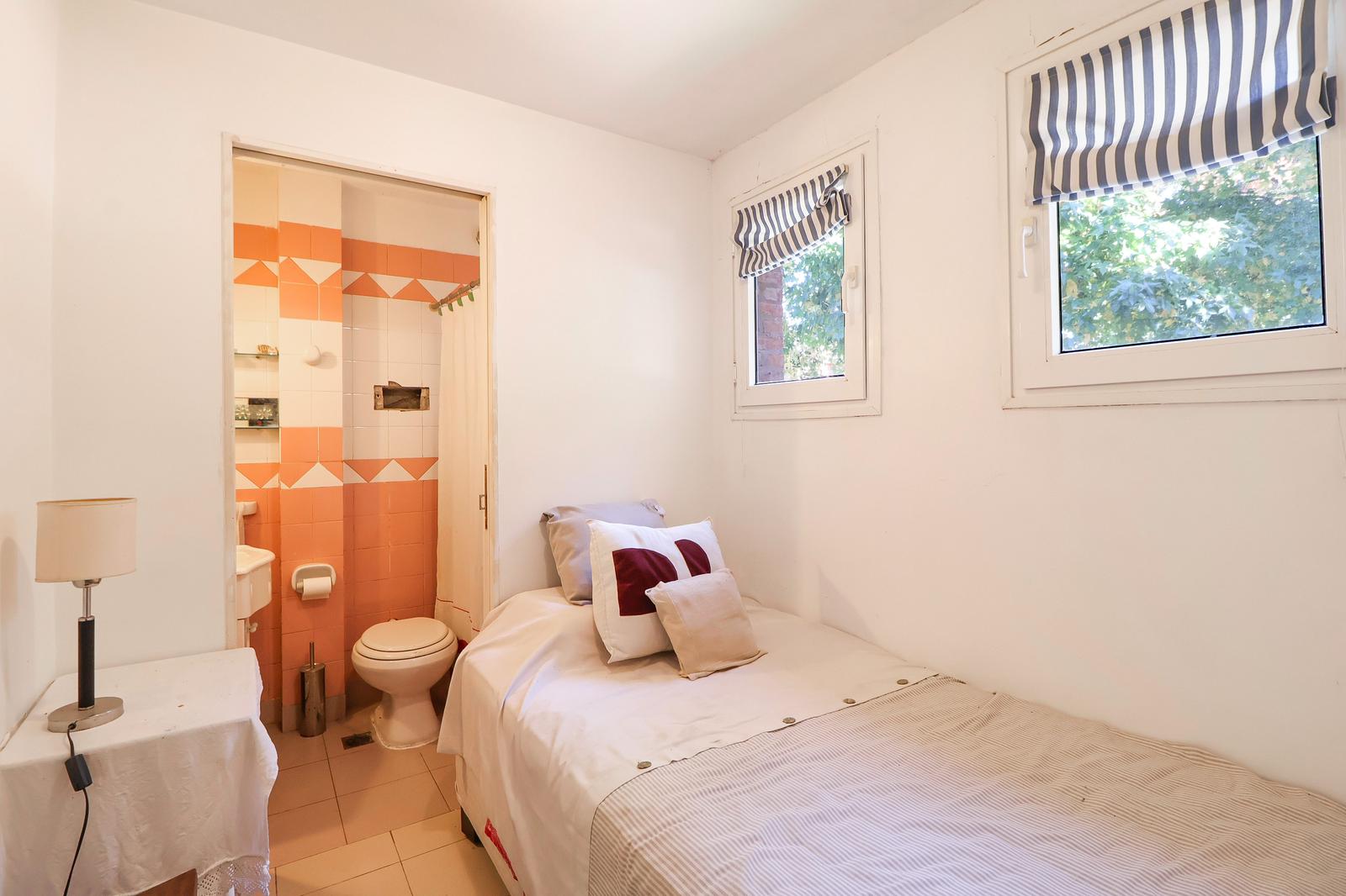 Habitacion de servicio con baño
