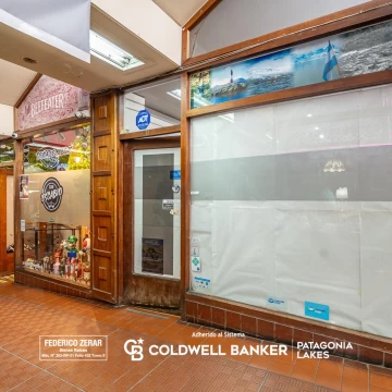 Local comercial en venta 2 pisos en Galeria Nahuel Huapi sobre calle Mitre (Centrico)
