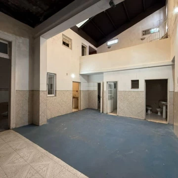 VENTA - PH - CABALLITO - EN EL CORAZON DE CABALLITO CON TERRAZA Y FLEXIBILIDAD PARA REDISEÑAR