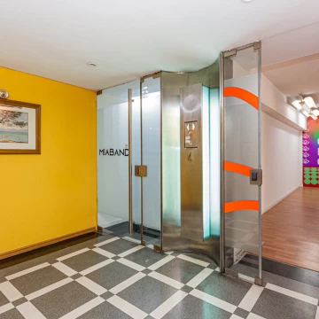 OFICINA EN VENTA | 377 m² | 2 COCHERAS | MICROCENTRO