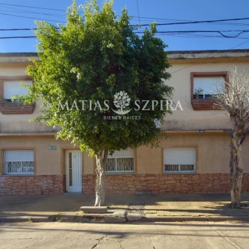 CASA EN VENTA 4 AMBIENTES EN RAMOS MEJIA