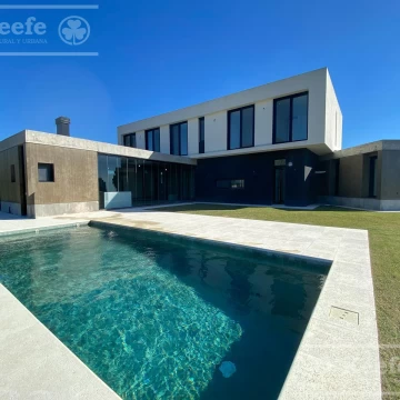 Casa a estrenar con piscina, 7 dormitorios en Greenville Polo - Oportunidad