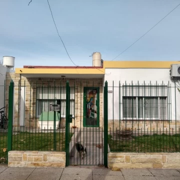 CASA DE 3 AMBIENTES EN MERLO NORTE