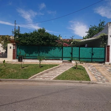 EXCELENTE PROPIEDAD EN ITUZAINGO SUR
