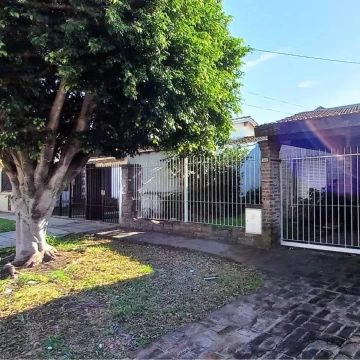 EXCELENTE PROPIEDAD EN CASTELAR NORTE