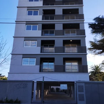 DEPARTAMENTO EN ALQUILER  CERCANO A LA ESTACION
