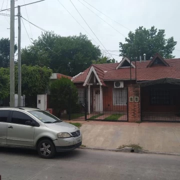 EXCELENTE DUPLEX RAPIDA SALIDA  A LA AUTOPISTA