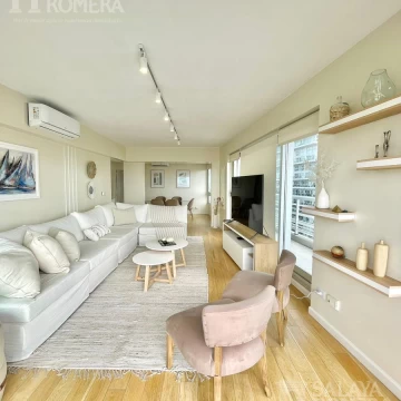 Departamento 4 Ambientes Edificio Bahía del Puerto piso alto vista única al río