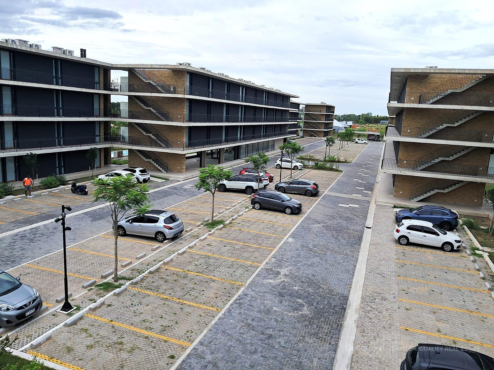 COCHERAS DESCUBIERTAS
