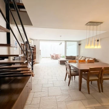 Venta Triplex en Chacarita