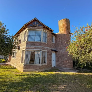Venta de Casa de 3 dormitorios Alvear