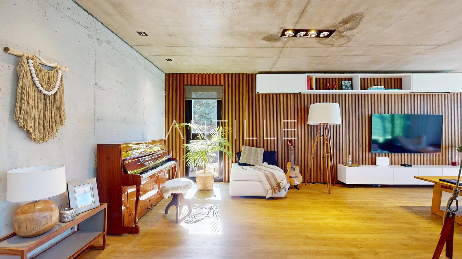 LIVING 2 CASA EN GREENVILLE POLO 