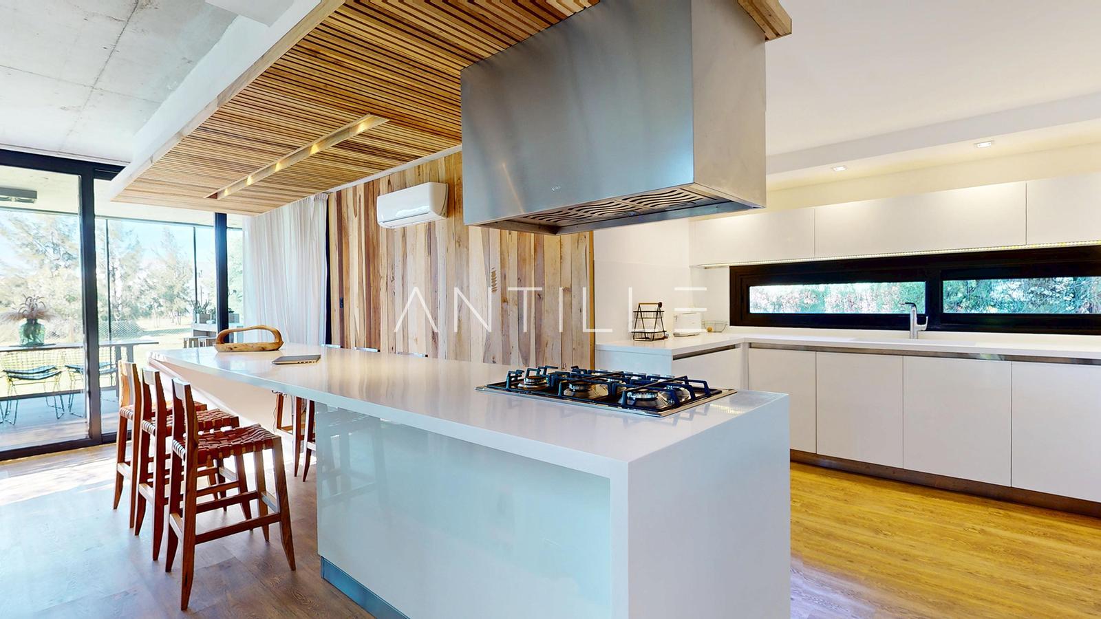 COCINA 2 CASA EN GREENVILLE POLO 