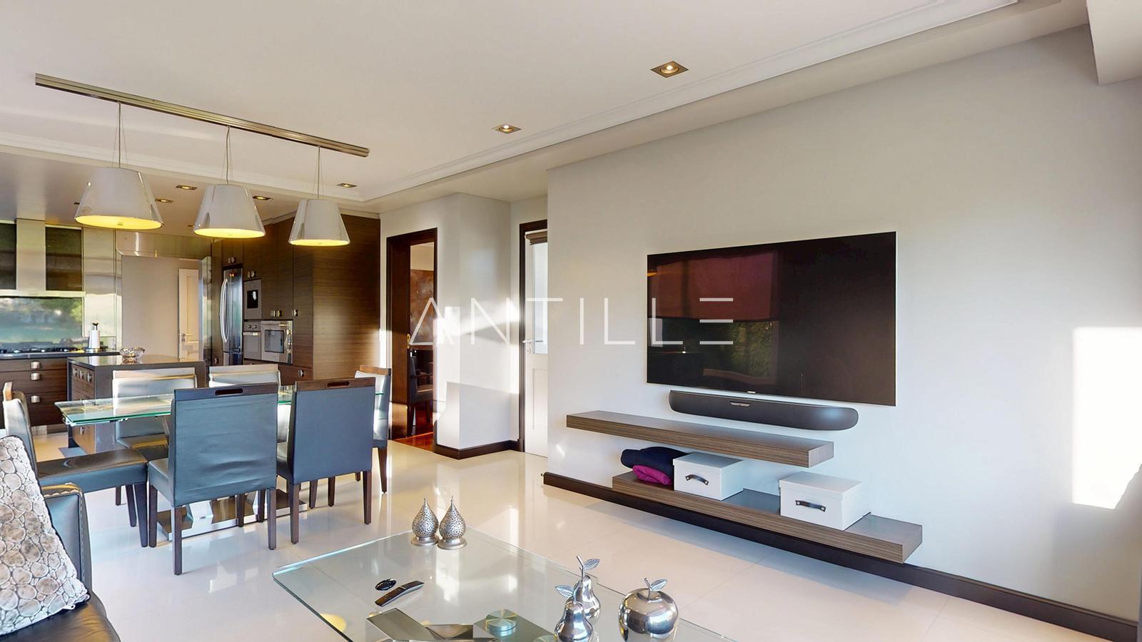 LIVING 3 CASA EN ABRIL CLUB DE CAMPO, HUDSON
