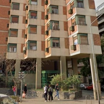 Departamento 2 dormitorios, Yrigoyen 93,  a metros del Patio Olmos!!