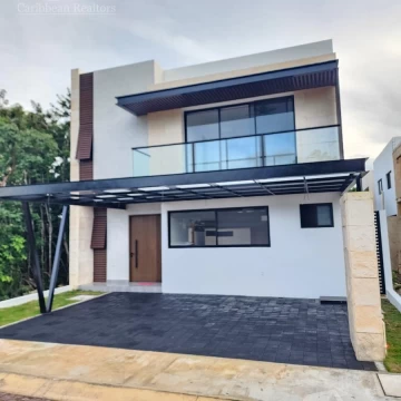 Casa en Renta en Via Cumbres