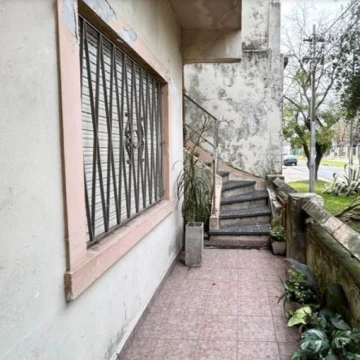 OPORTUNIDAD VENTA PH - 2 UNIDADES 3 AMB C/U - VILLA MAIPU - A REFACCIONAR