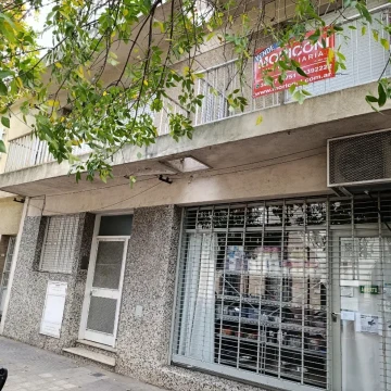 DEPARTAMENTO 1° PISO DE ESCALERA PLANTA ALTA