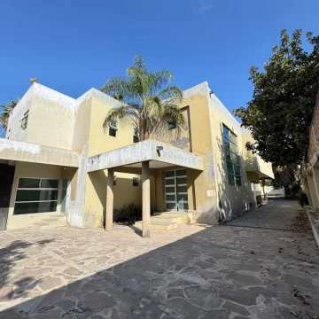 CASA EN GAVILANES