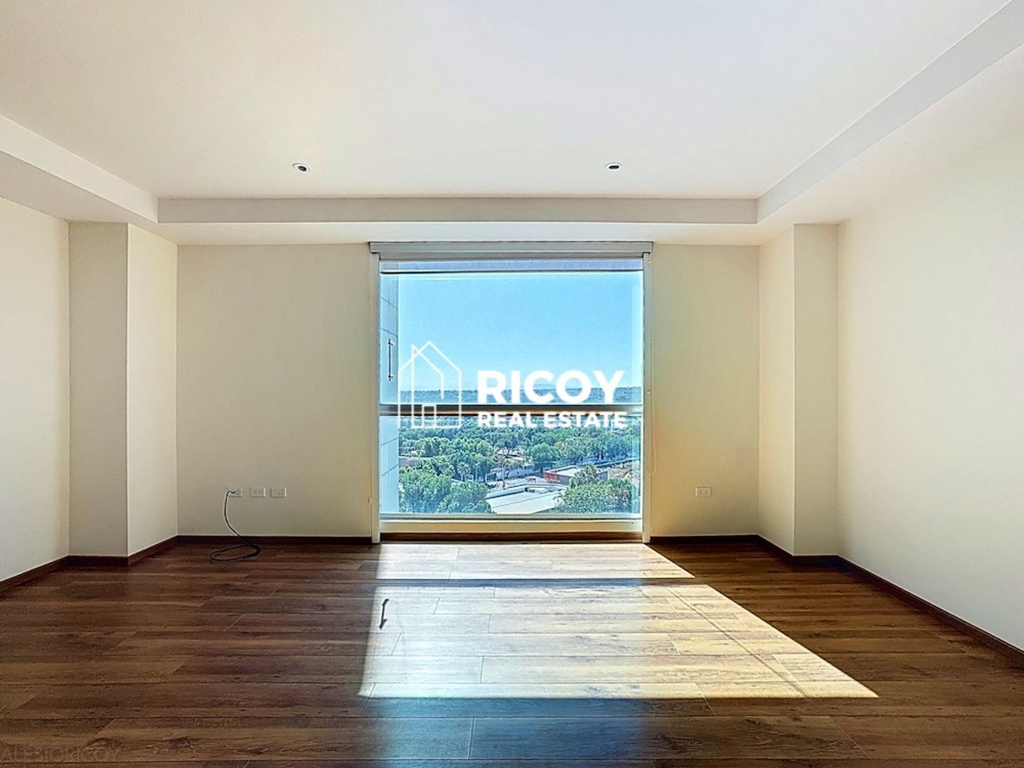 Jurica Regency 19.jpg