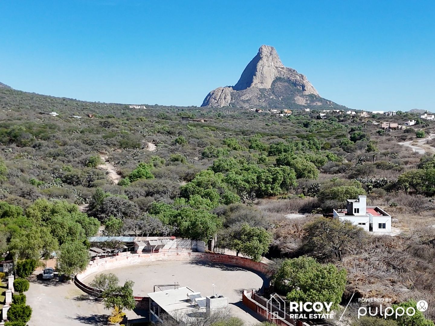 Peña de Bernal 10.jpg