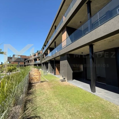 Departamento Venta en av de los lagos 3100
