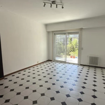 Departamento 3 ambientes con terraza propia