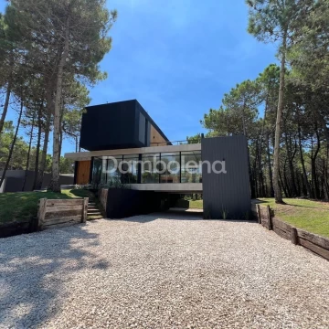 Casa Venta en Brisas  - Villa Robles 400
