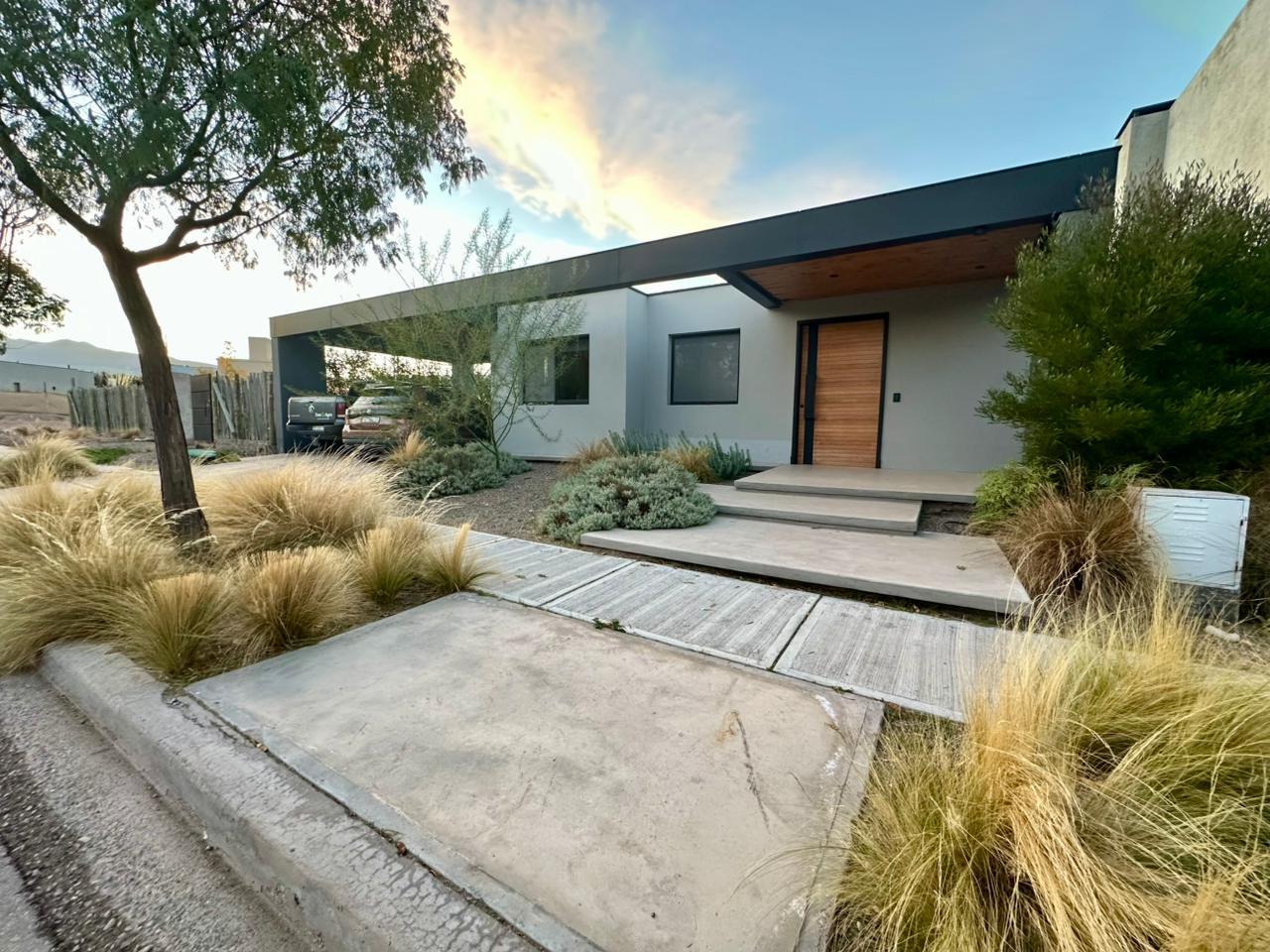 Casa en Venta Barrio Aguaribay Sector Valle - Principal