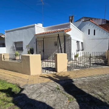 Dos casas PH venta Ituzaingo norte Villa Ariza
