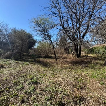Venta terreno en Villa Warcalde 1300 metros con escritura, apto 3/4 unidades